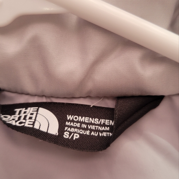 Women's North Face Vest - Picture 3 of 3
